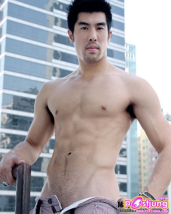 Eber Hwang (เอเบอร์ หวง) หนุ่มตี๋หล่อล่ำสายเลือดไต้หวัน