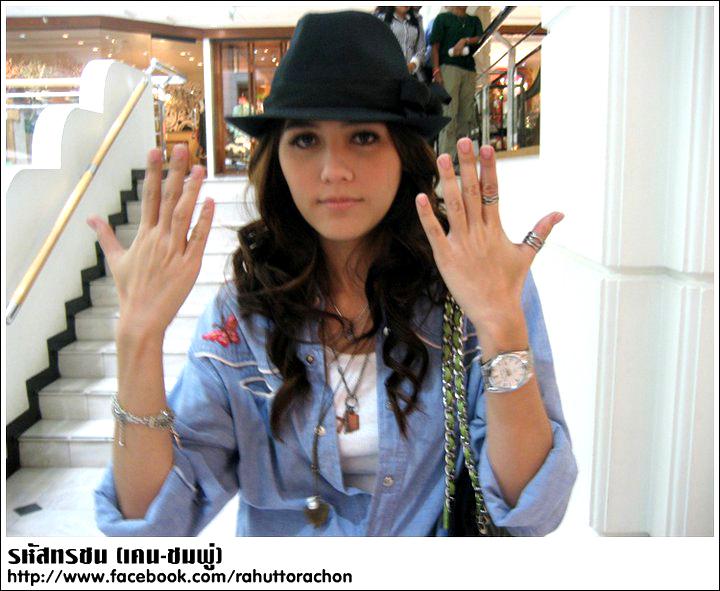 ภาพชมพู่ อารยา ในกองละครรหัสทรชนจากเฟซบุ๊ก