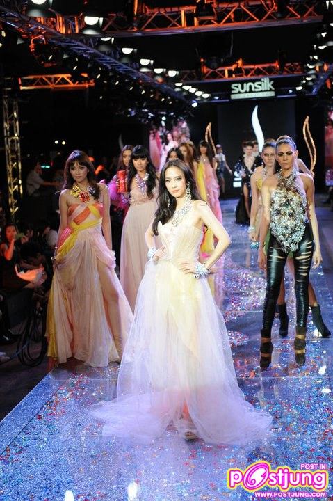 แฟชั่นครบเซ็ทจาก Sunsilk The Perfect Co-Creations Runway