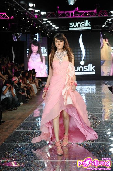 แฟชั่นครบเซ็ทจาก Sunsilk The Perfect Co-Creations Runway