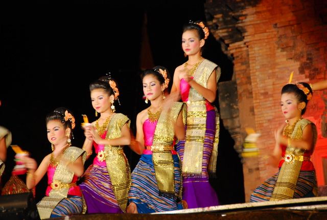สืบสานตำนานพันปีปราสาทศีขรภูมิ