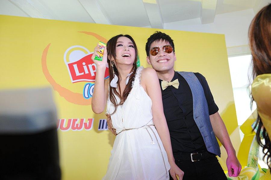 เป้ย วู้ดดี้ ไทเทเนี่ยม เปิดงาน Lipton Ice Bar