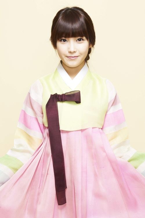 IU