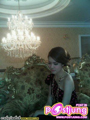 เกรซ แกรนด์ แกรนท์ ด้วยเศียรเกล้า