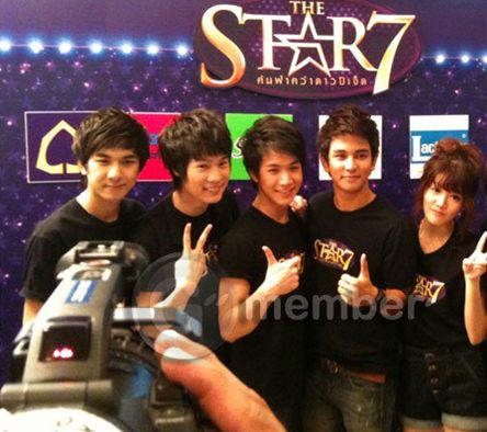 เกรซ แกรนด์ แกรนท์ ด้วยเศียรเกล้า