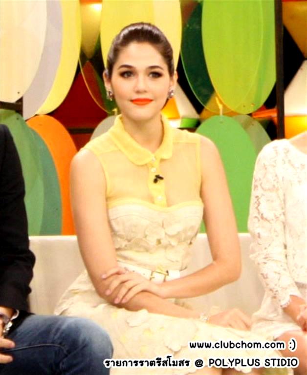 ชมพู่ อารยา ในรายการราตรีสโมสร สวยมากๆ
