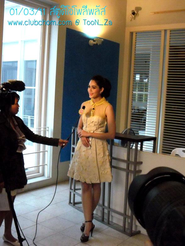 ชมพู่ อารยา ในรายการราตรีสโมสร สวยมากๆ