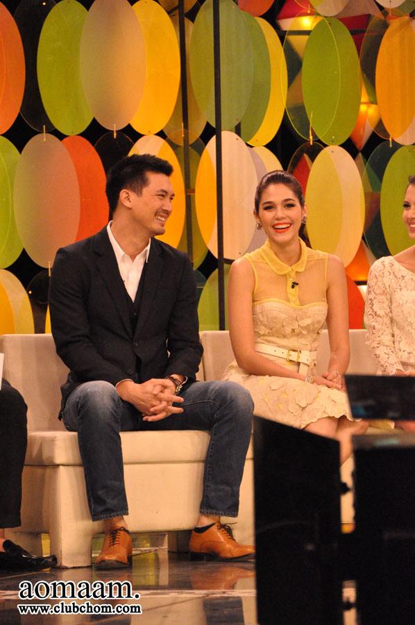 ชมพู่ อารยา ในรายการราตรีสโมสร สวยมากๆ
