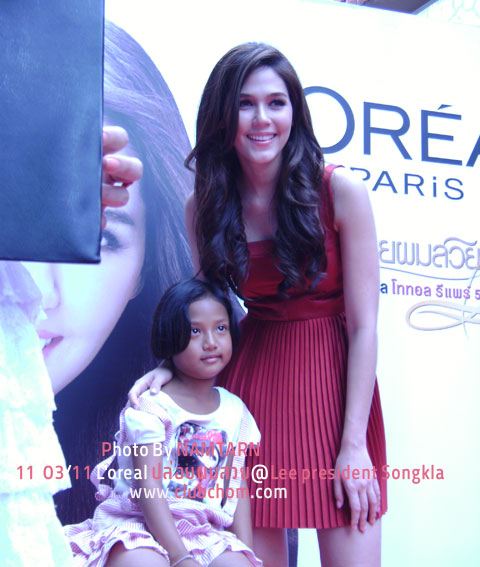 ชมพู่ อารยา ที่จ.สงขลา น่ารักเฟรนลี่มากๆ