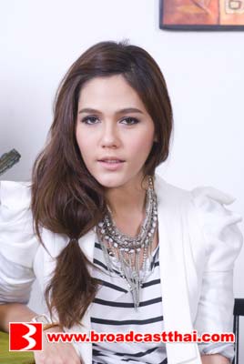 ชมพู่ อารยา ในดอกส้มสีทอง เตรียมพบกับความร้ายกาจของเธอได้เร็วๆนี้