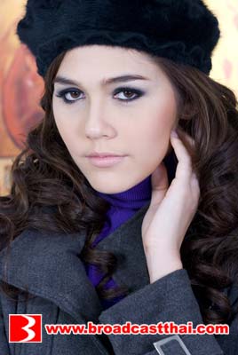 ชมพู่ อารยา ในดอกส้มสีทอง เตรียมพบกับความร้ายกาจของเธอได้เร็วๆนี้