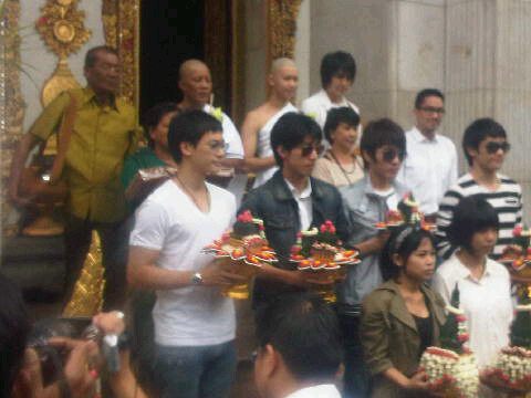 ดิว the star 5 บวชแล้ว15วัน ณ วัดบวรฯ เตรียมธุดงค์ต่างจังหวัด [คุณบอย และศิลปินexact ร่วมงาน]