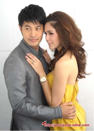 ชมพู่ โดนัท ไอซ์ ในดอกส้มสีทอง