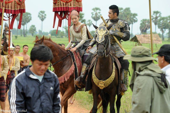 เบื้องหลัง ตำนานสมเด็จพระนเรศวร ค่ะ ((2))