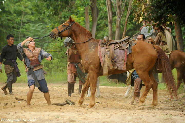 เบื้องหลัง ตำนานสมเด็จพระนเรศวร ค่ะ ((2))