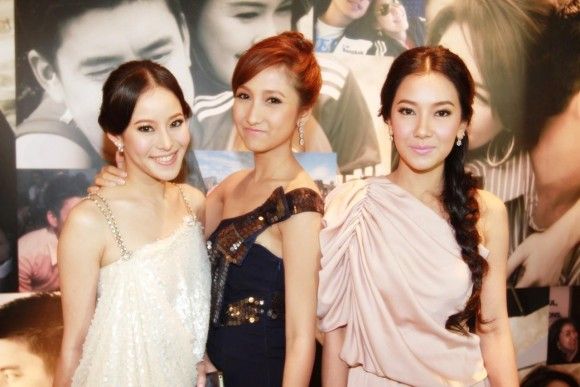 แก๊งเพื่อนสาวของคุณนายนุ่น