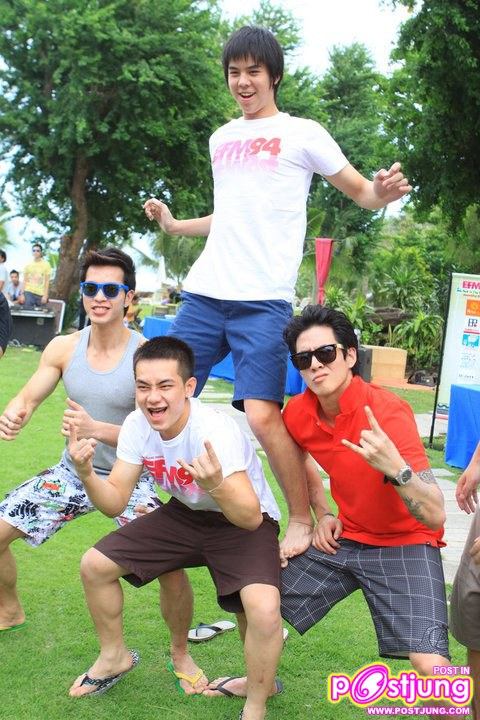 พี่เอิร์ธ Suck Seed (รวมอีกครั้ง)