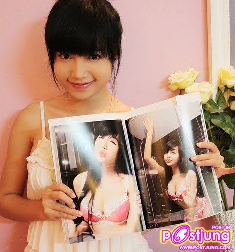 หนุ่มฮือฮา!! สาว เอลลี เจิ่น ที่ดังในเนต เตรียมออกอัลบั้มภาพ Ooh! Elly