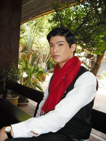 ตูมตาม  เบอร์ 1 หล่อเรียกเลือด