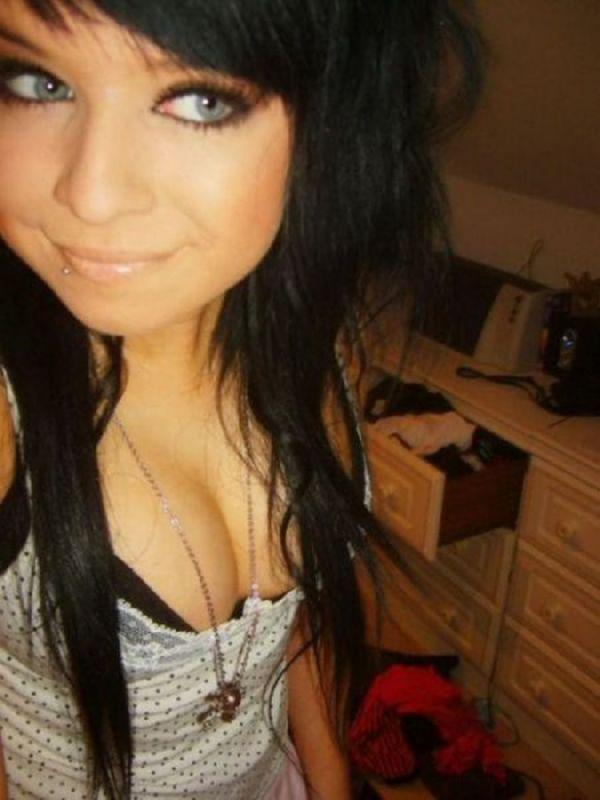 Emo girls