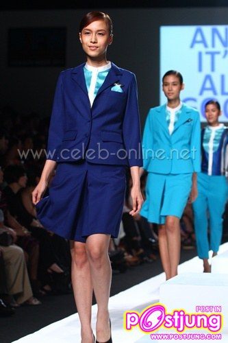 เครื่องแบบของ Flight Attendent