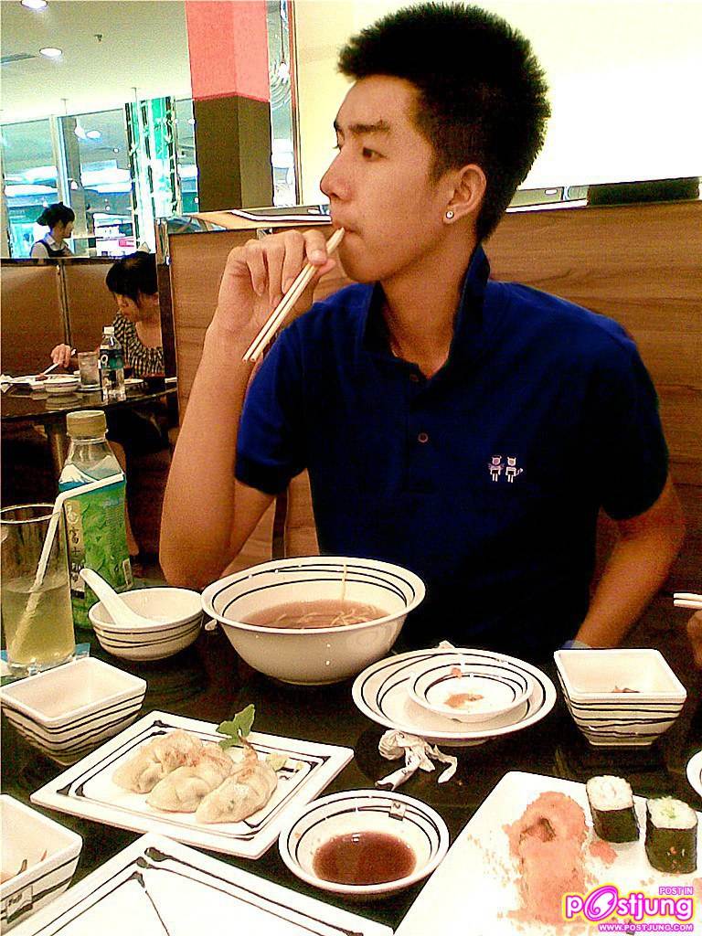 หนุ่มหล่อfacebook