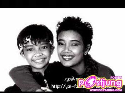 ราชินีลูกทุ่ง พุ่มพวง ดวงจันทร์