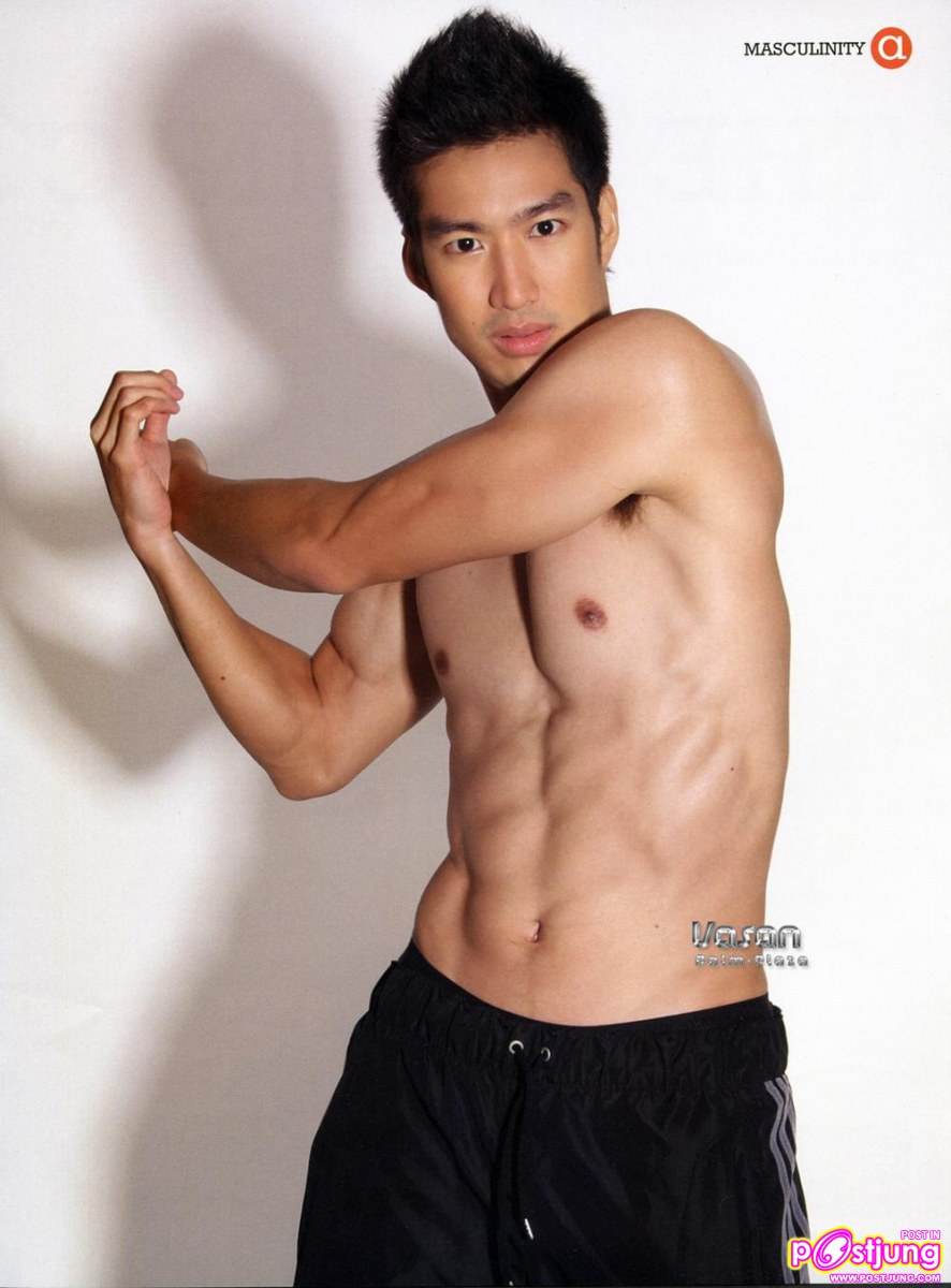 เดี่ยว สุริยนต์ @Attitude Thailand no.2  April 2011