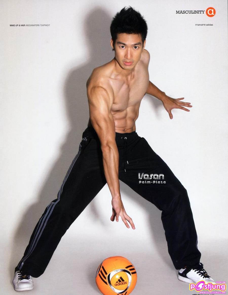 เดี่ยว สุริยนต์ @Attitude Thailand no.2  April 2011