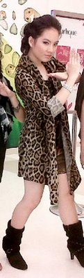 แกรนท์ ด้วยเกล้า ด้วยเศียรเกล้า
