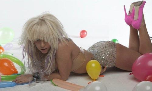LADY GAGA