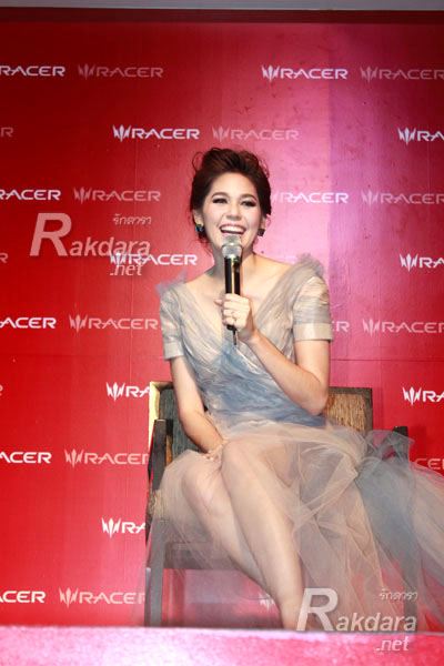 เปิดตัวพรีเซ็นเตอร์คนแรกของหลอดไฟ Racer คุณชมพู่ อารยา