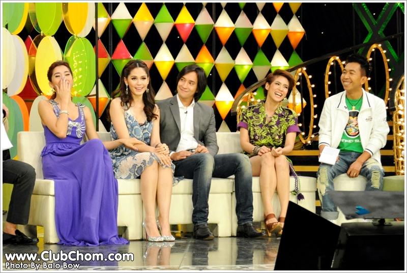 ชมพู่ อารยา ในรายการราตรีสโมสร