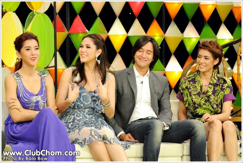 ชมพู่ อารยา ในรายการราตรีสโมสร