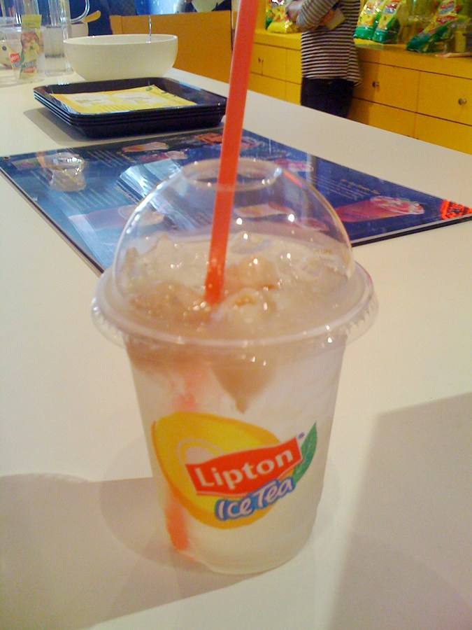 เบล สุพล ที่ Lipton Ice Bar