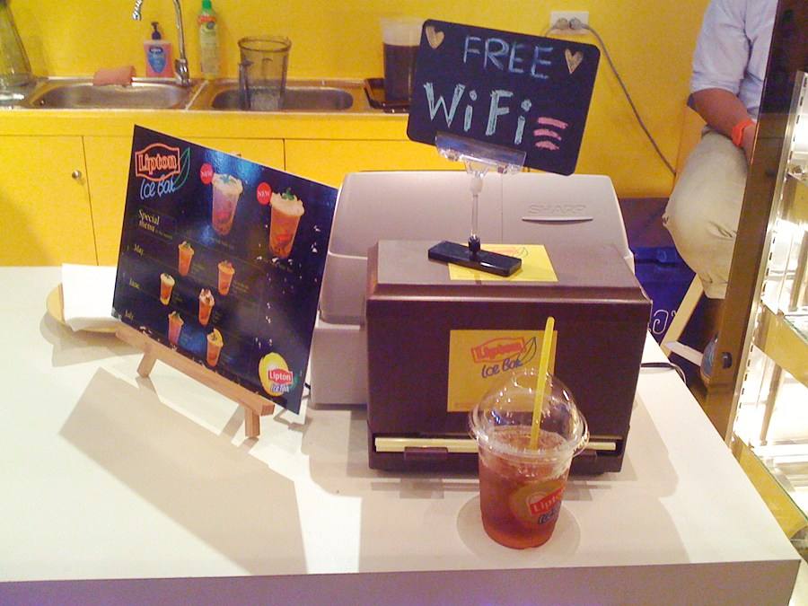 เบล สุพล ที่ Lipton Ice Bar