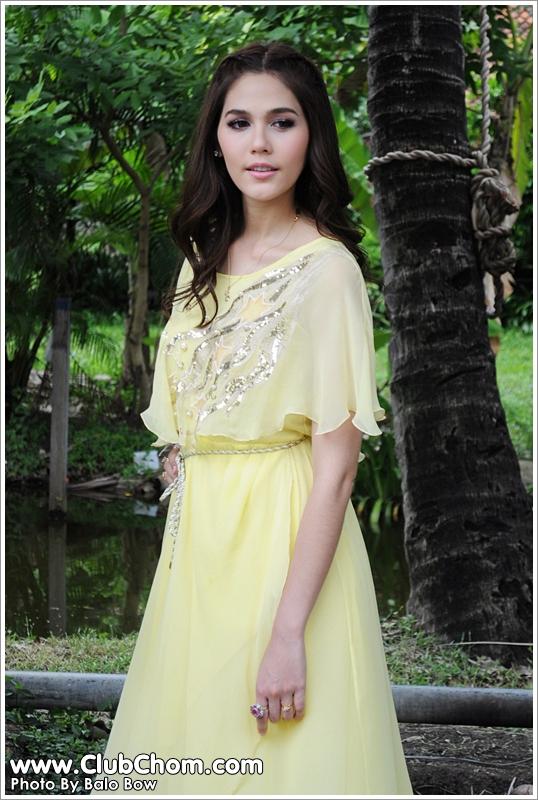 ชมพู่ อารยา  และ เบนซ์ พรชิตา ในละครเมียแต่ง