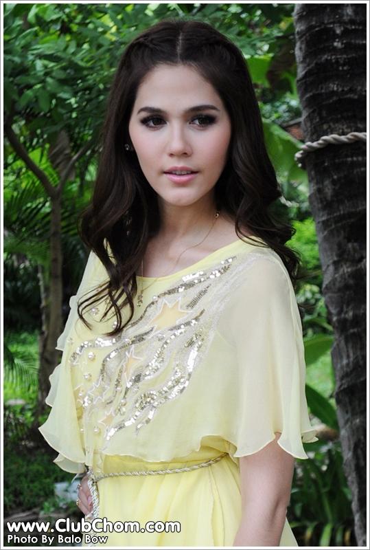 ชมพู่ อารยา  และ เบนซ์ พรชิตา ในละครเมียแต่ง