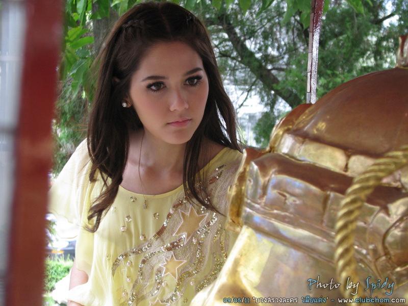 ชมพู่ อารยา โพสท่าได้น่ารักมาจริงๆ