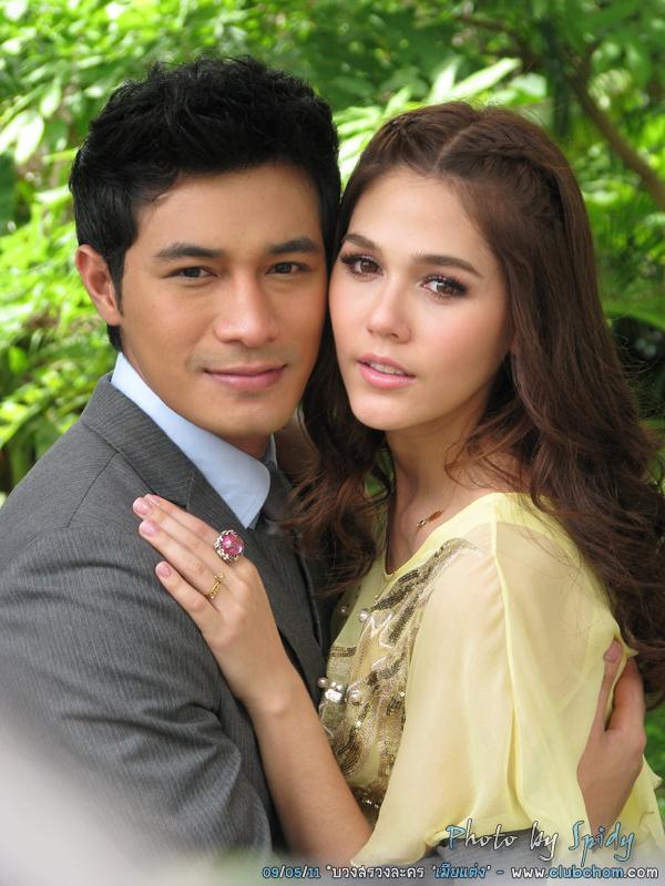ชมพู่ อารยา โพสท่าได้น่ารักมาจริงๆ