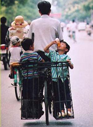 โ อ้ ...โ ห.....จ ะ บ้ า ต า ย (Only in Vietnam )