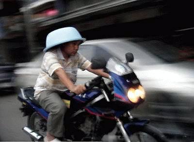 โ อ้ ...โ ห.....จ ะ บ้ า ต า ย (Only in Vietnam )