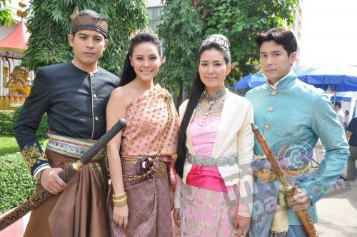 "ทาสรัก" รอจ่อคิวจาก "ดอกส้มสีทอง"