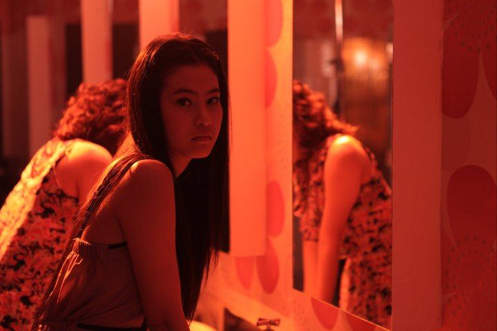 เธอ (She) ภาพยนตร์หญิงรักหญิงแบบเต็มตัวเรื่องแรกของเจ๊ต่าย เพ็ญพักตร์