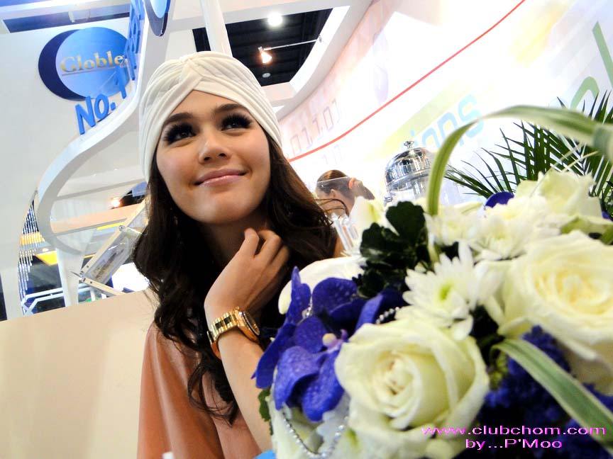 ชมพู่ อารยา ในงาน Globlex in Money Expo 2011
