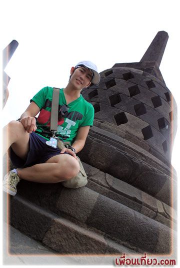 บุ๊ค::นักข่าวหนุ่มหล่อ