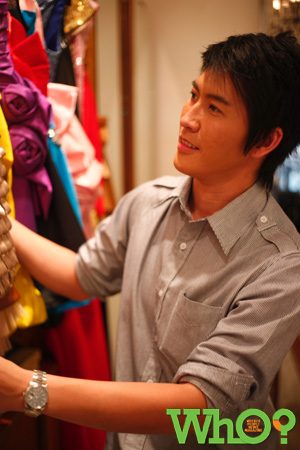 บุ๊ค::นักข่าวหนุ่มหล่อ