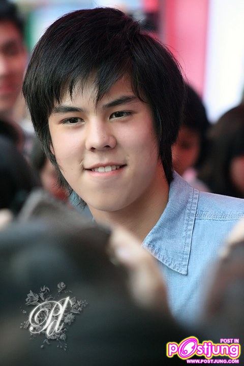 พีช พชร