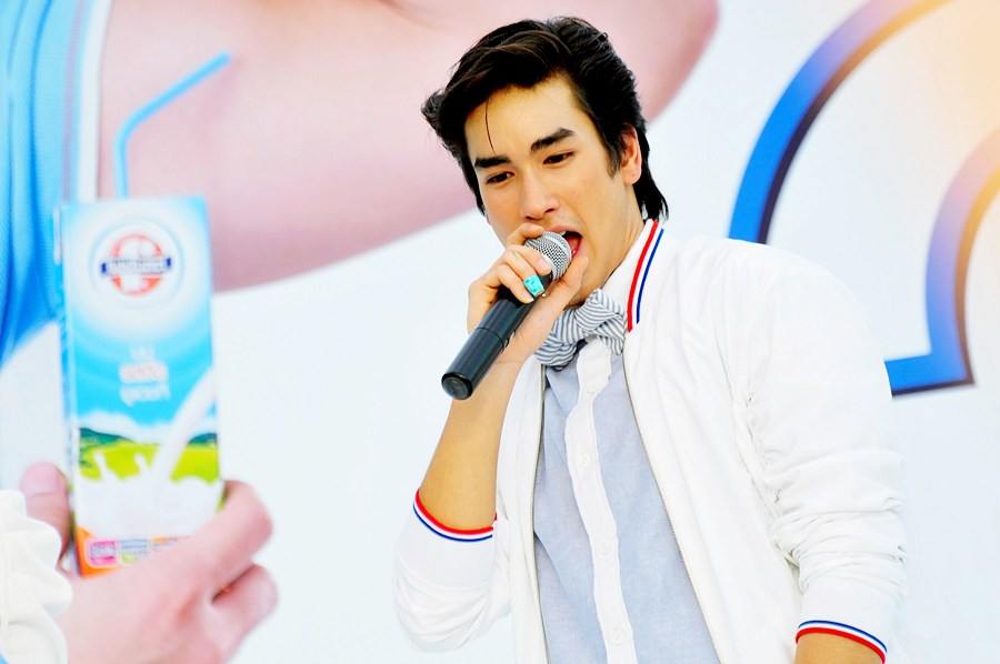 ณเดชน์กับโฟร์โมสต์ที่ขอนแก่น