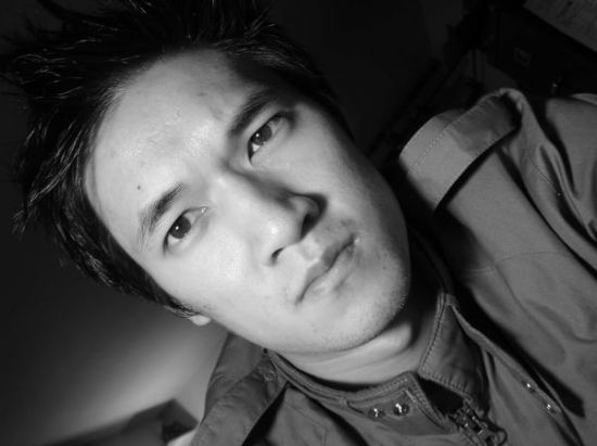 หนุ่มตี๋ harry shum jr.หรือMike Changในglee